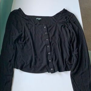 black cropped long sleeve